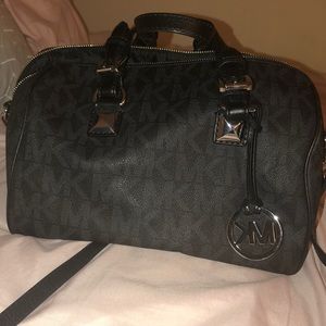 micheal kors purse